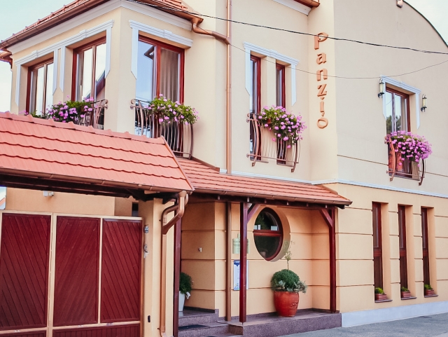 Vár-Park Panzió Sárvár