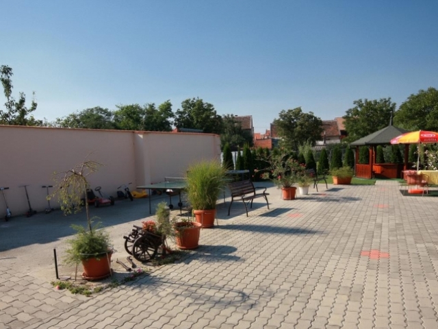 Vár-Park Panzió Sárvár